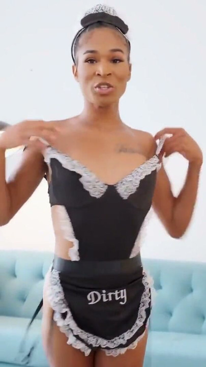BLACK-TGIRLS: Ari Hâlâ Tatmin Ediyor! | Klip 1