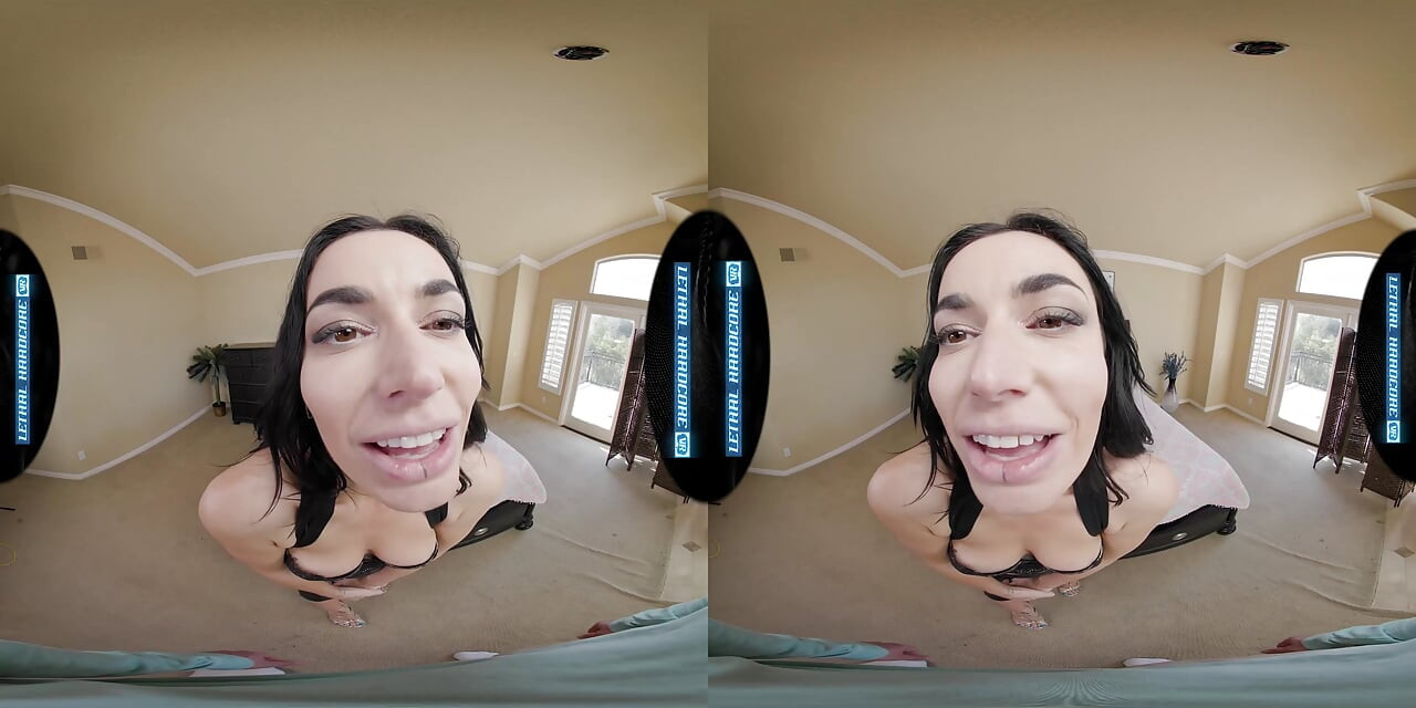 LETAL HARDCORE VR - mulher casada gostosa VENUS VALENCIA precisa de seu pau grande para ficar satisfeita