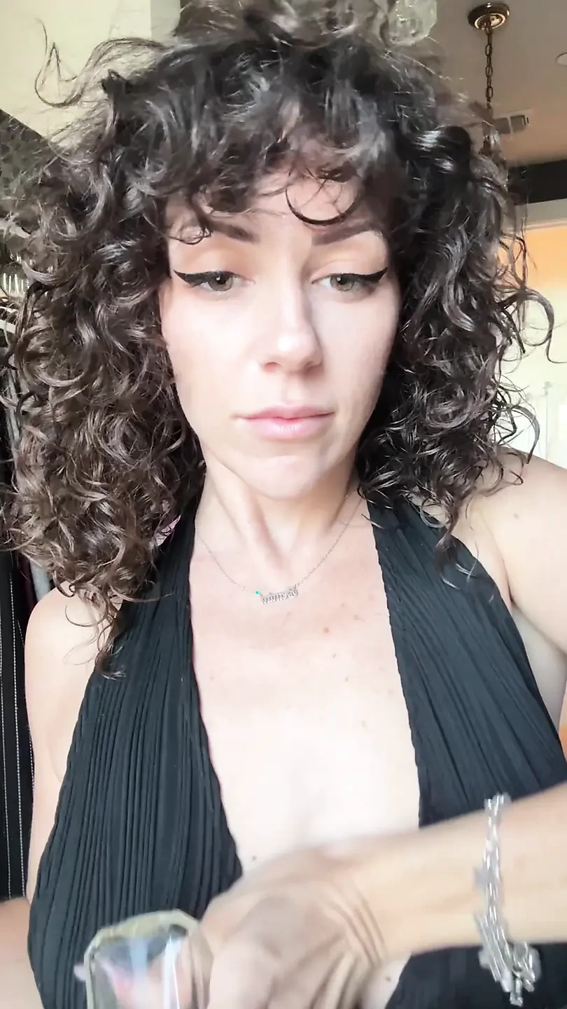 زجاجة عطر Asmr