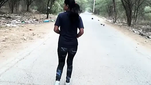 Bangladeşli kız arkadaş ilk kez