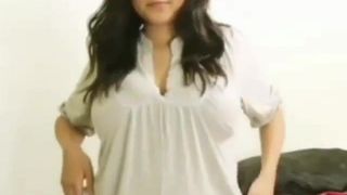 Sexy ragazza indiana spogliarello