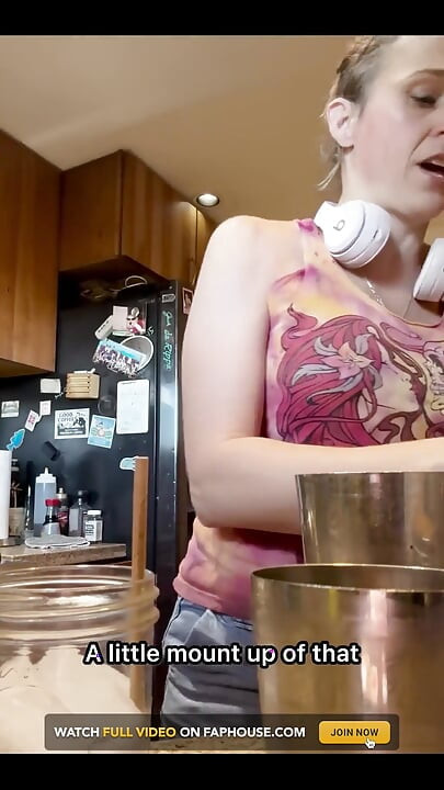 Hacks de café helado con tu chica Suzy Wylde