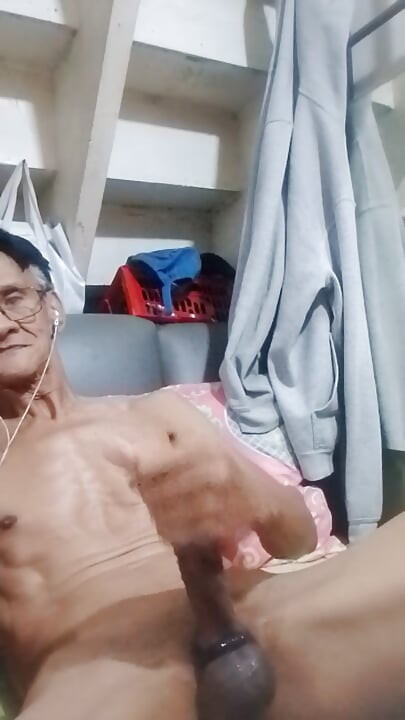 רק בשביל אשתי האהובה אני מאונן