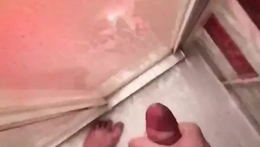 Ağır çekim boşalma duşu