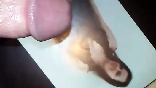 Hotofice'e saygı duruşu