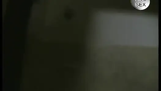 Asyalı piliç ıslak amını yalatıyor ve deliniyor