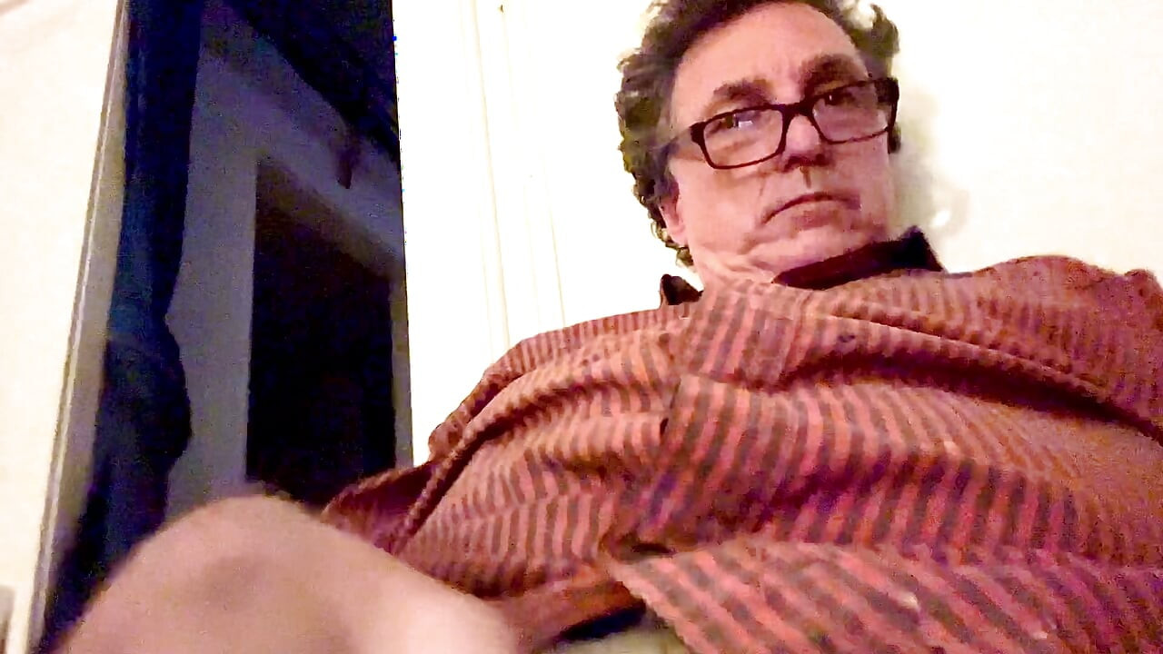 Father masturbates