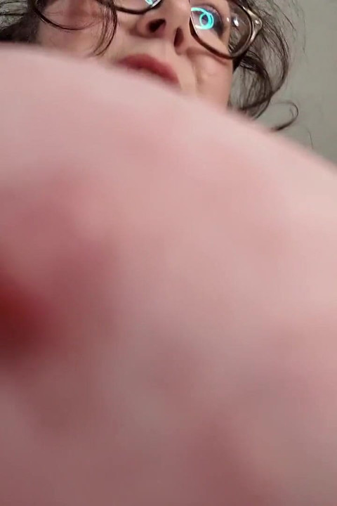 Giantess Stepmommy Cozy Suckle and Cum Encouragement