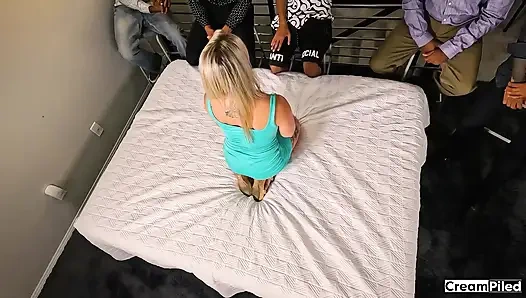 Geile hotwife spricht darüber, 5 creampies von 5 bbcs zu wollen