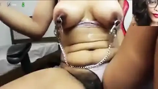 Novinha Ano Novo'ya deliklerini dolduruyor