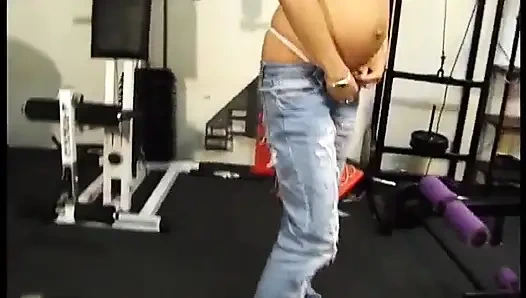 Raven hair pregnant babe blows guy's dong in gym and fucks it