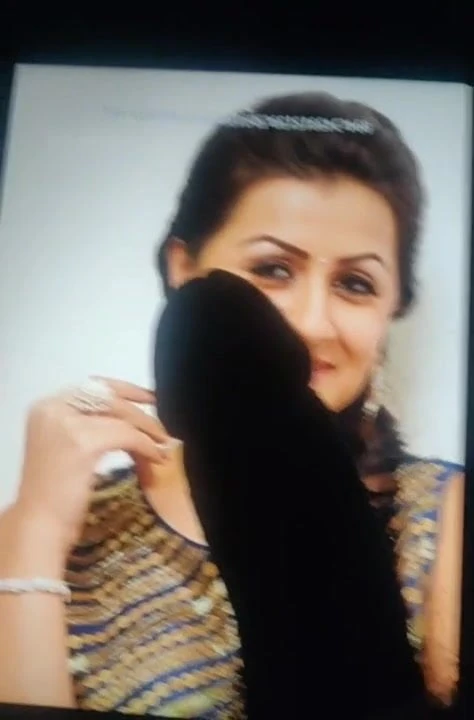 Nikki galrani omaggio a un cazzo