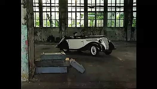 Muhteşem askeri sürtükler yarak alıyor!