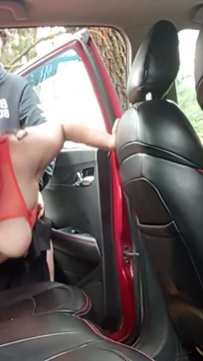 Risky outdoor sex we fucked in the car, in the woods. | Clip 1