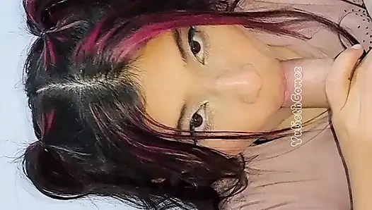 Ateşli fitness modeli gerçek bir fotoğraf çekimi sırasında sikiliyor