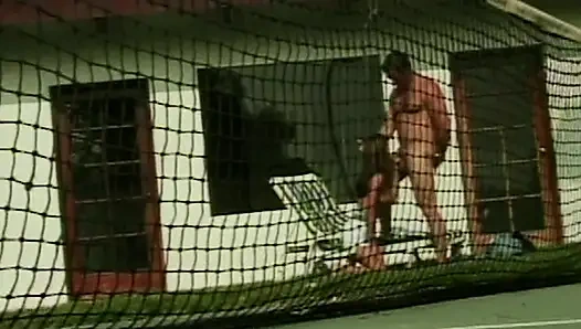 Beyaz külotlu günlüklerde heiße açık havada şehvet 15