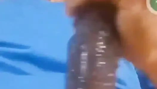 Pantatku pengen banget telan spermaku di panggilan video
