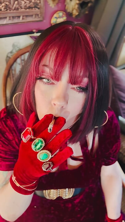 Velvet & Cigarettes! Tina Snua Chain Smoking 2 Cork 100 Cigarettes - Drifting OMI OME Snap Inhales Smoker