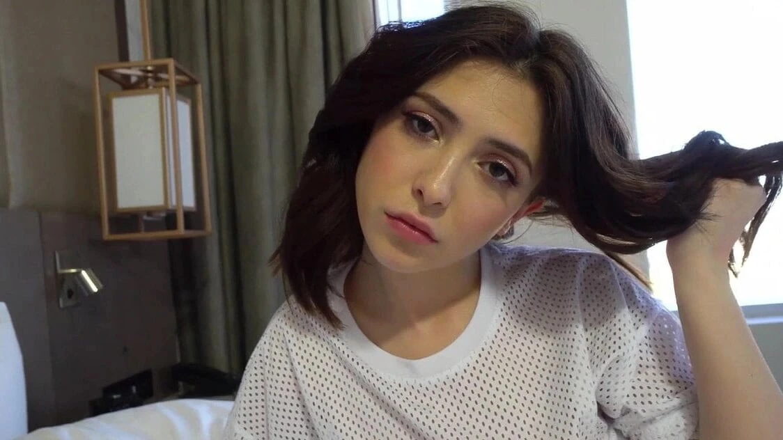 SheDoesAnal - Stepsis Shares The Bed and Her Ass