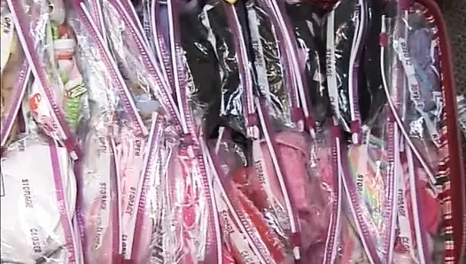 Сучке-красотке трахают ее тугую киску и задницу после минета Зарабатывает сперму на лицо