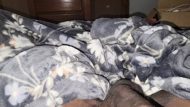 Kingfuqalot Horny male huge bbc cum all over abs 😜