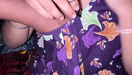 Üvey kız kardeşim onu götten sikmemi istiyor