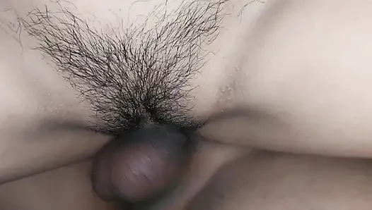 Meine sekretärin mit einem schönen arsch gibt mir reiche gefühlsartikel, bis sie mich sehr reich kommen lässt