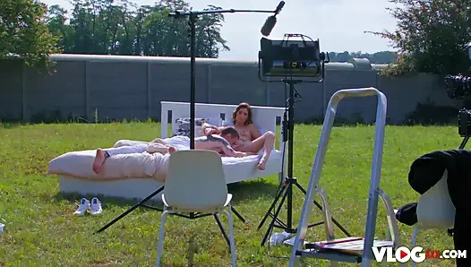 Ada Lapiedra ile güneşin altında samimi bir seans