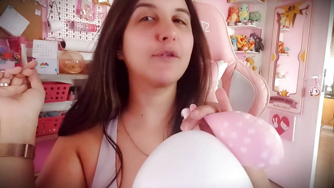 Puffy Cheeks Balloon Blowing - Bunny Looner
