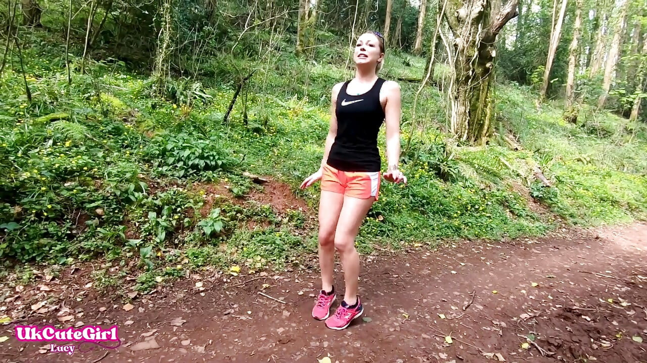 I Had to Wee Outside While You Watched: Desperate Out Jogging