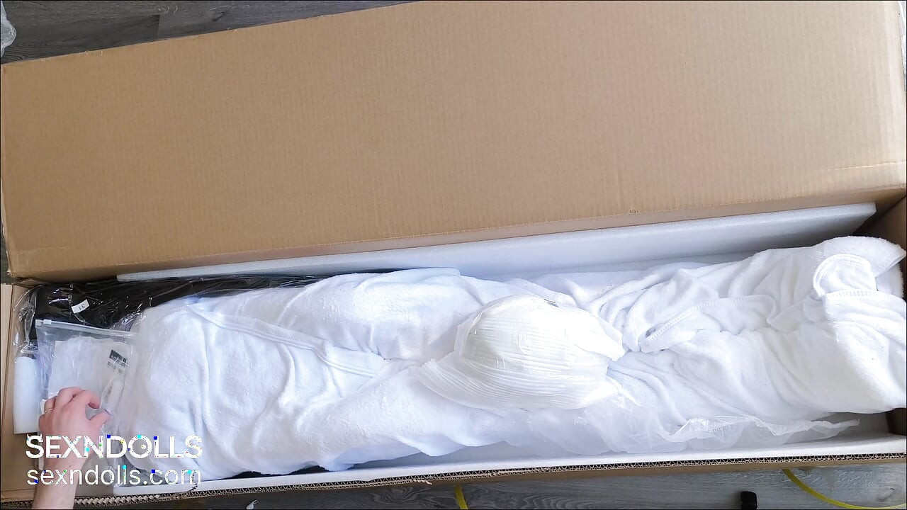 Hot Sex'n Doll Elf Arden Unboxing