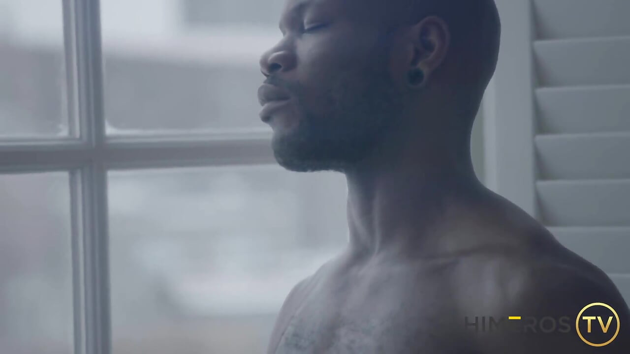 I Am Alone. I Am in Love