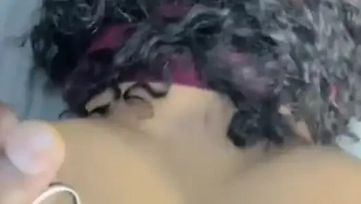 Seksi Hintli amcık büyük zenci yarağı tarafından sikiliyor