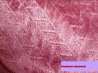 Hannah Brooks tryska gorąca nastolatka