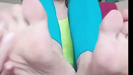 Fetish kaki, fetish kaki, fetish legging, fetish tante seksi - aku fetishmu - ginnagg