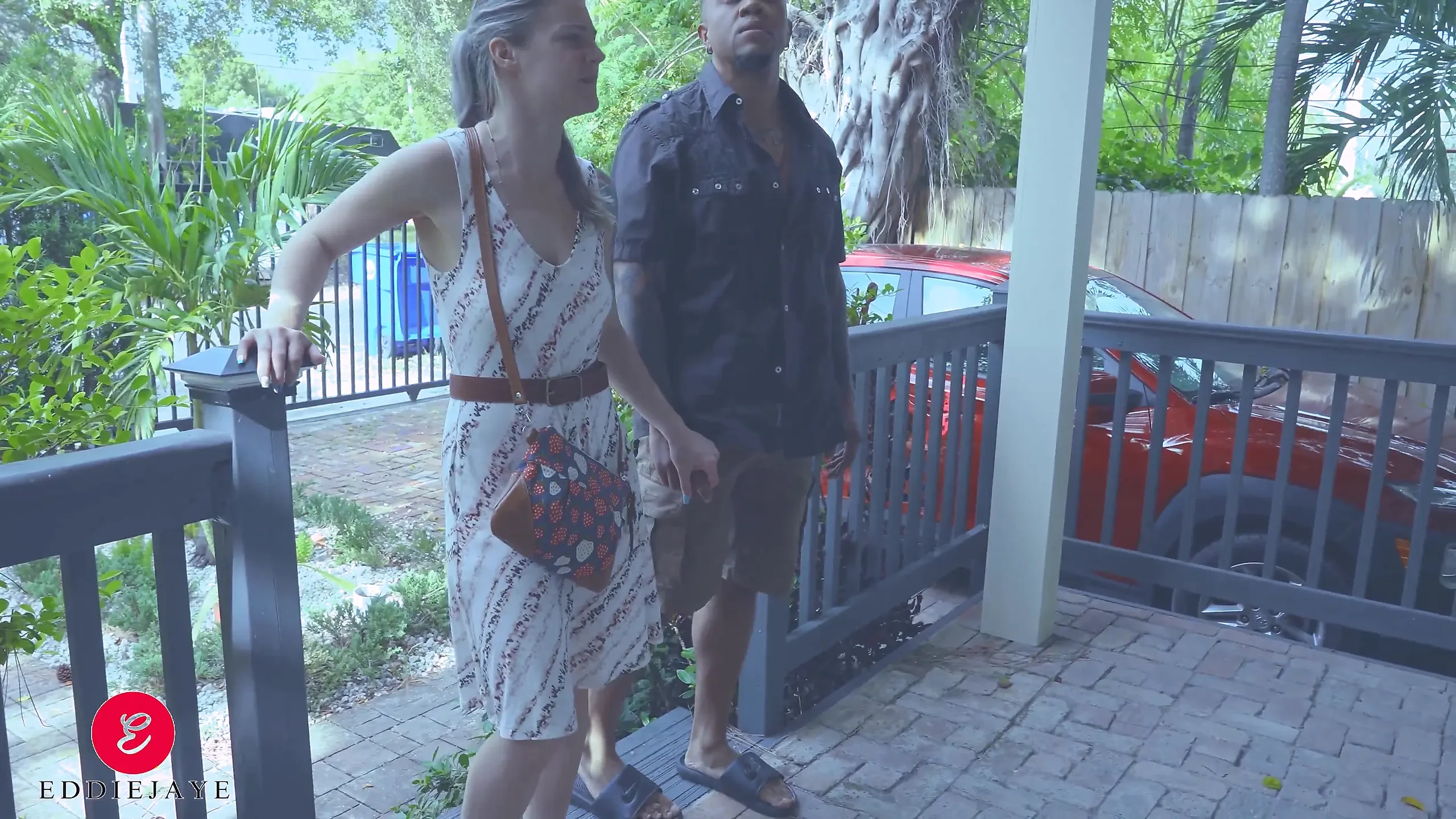 Analni seks sa našim agentom za nekretnine