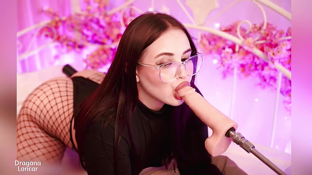 สาววิทยาลัยอมควยเลอะเทอะอย่างน่าทึ่ง