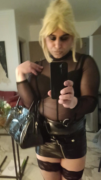 FetishEmmanuella moment-Horny Home & Alone 4 (CYPRUS)