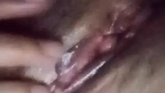 Cewek itu pengen orgasme lagi kalau dia panggil aku yestrrday