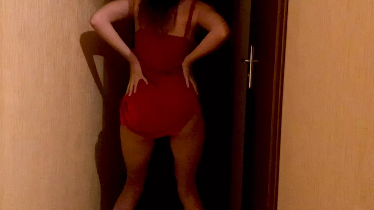 大学的朋友正在拍摄通话并要求我帮忙