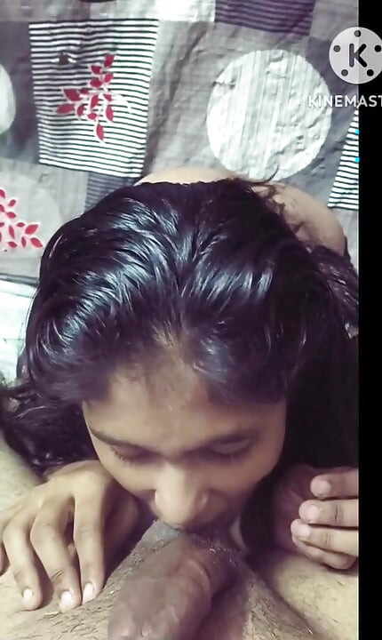 Pados wali bhabhi ne mera lund mu me liya