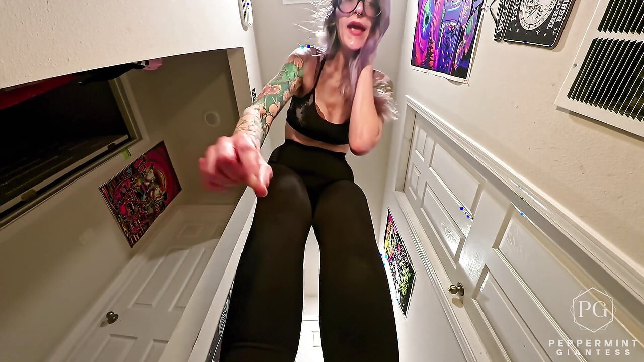6'7 Stepmommy Owns Her Pathetic Short Loser - Giantess POV Humiliation Lift and Carry