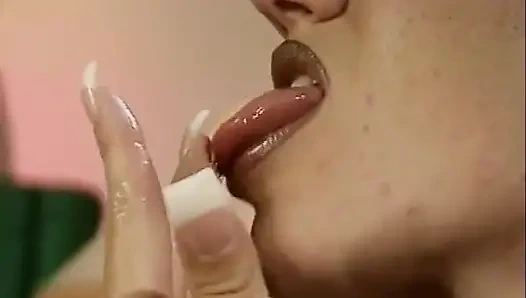 Istri lagi sendirian di rumah: istri #37