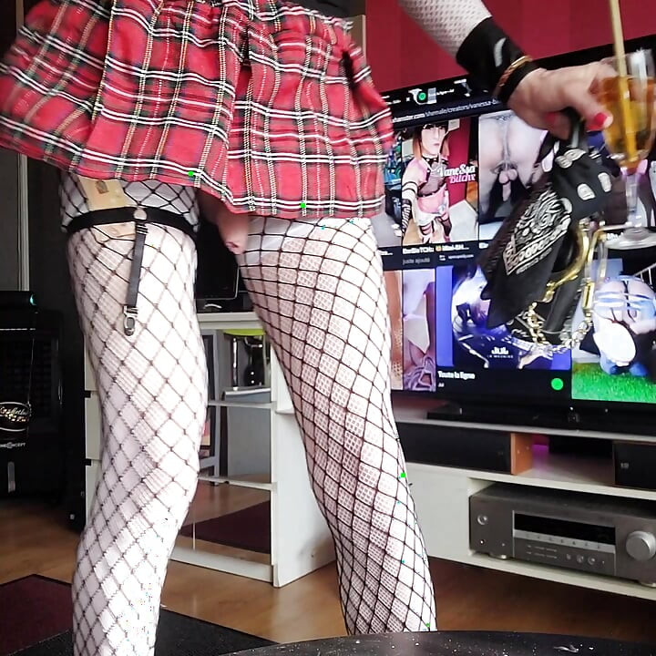 Ejaculation 35:22 A Student All Horny After Acting Whore And Receiving A Facial. VaneSsaBiTCHx PariS