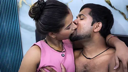 Indian pati ne job se akar apni patni ko chudayi ke maje karaye, Indian bhabhi ki chudayi