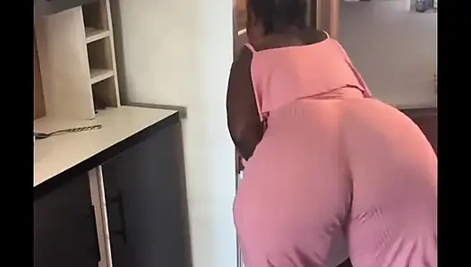 Aunty Did Not Know I Was Filming Her Clean up