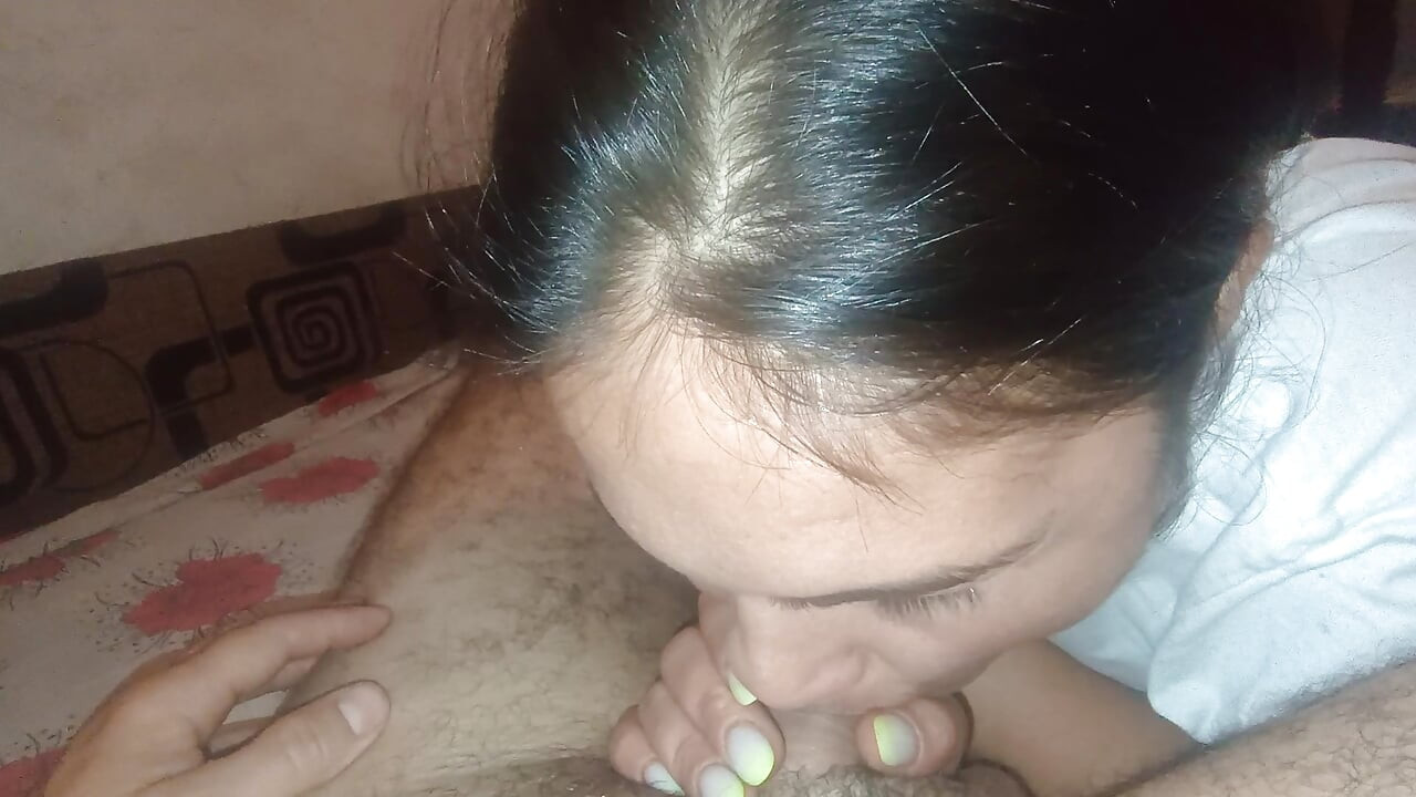 繼父狠狠操我並放手在我體內