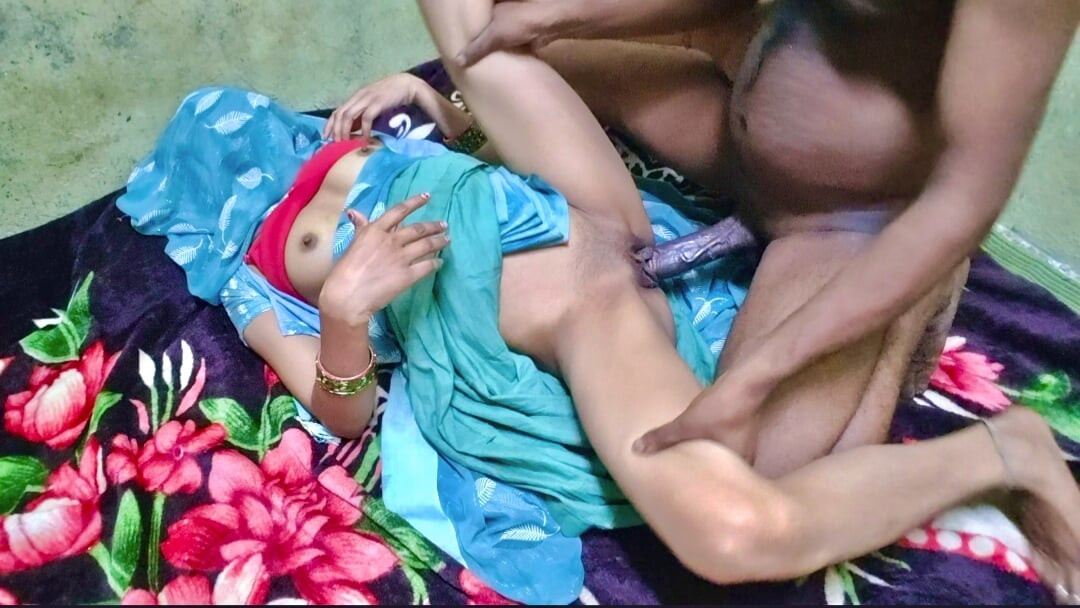 Up wali Desi aunty ko room per bulakar unki chut ki garmi shant kiye bhojpuri chudai