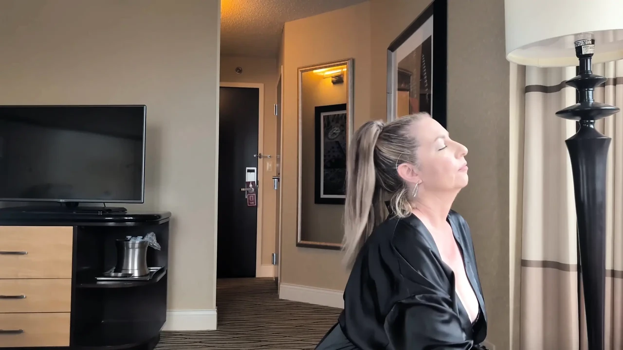 Stepmom Helps Me After Breakup