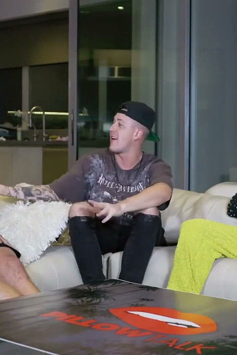 S＊x Orgies with Andreas Eskander